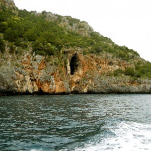 Grotta del Noglio, lungo la costa di Marina di Camerota